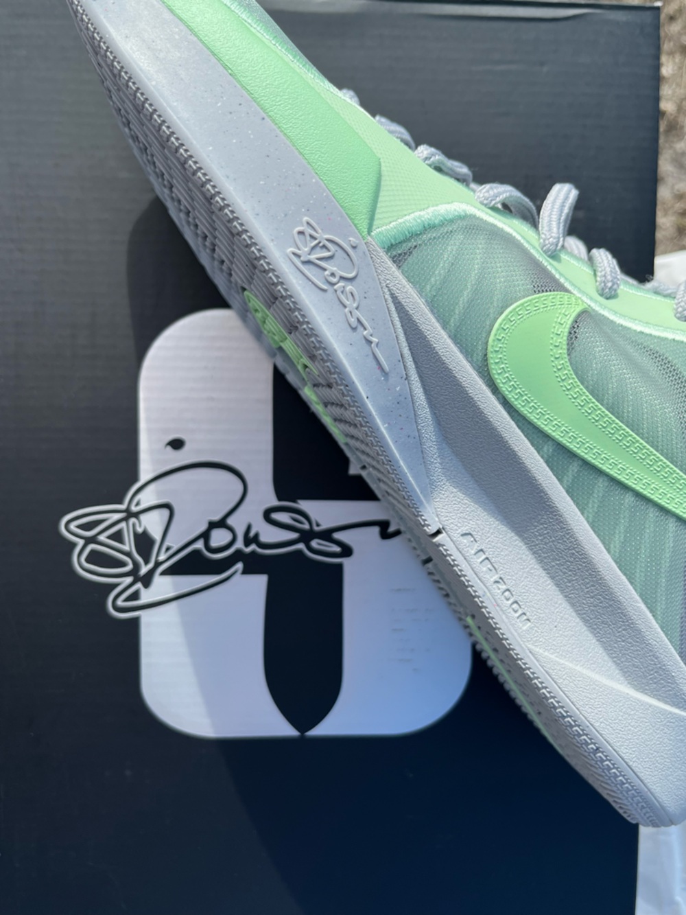 New In Box Nike Sabrina Ionescu LowTop Sneakers in Green & Gray Womans Size 10.5 - Picture 13 of 13